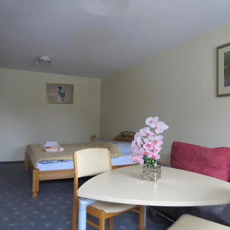 Ferienwohnung Am Markt * Бад-Мускау